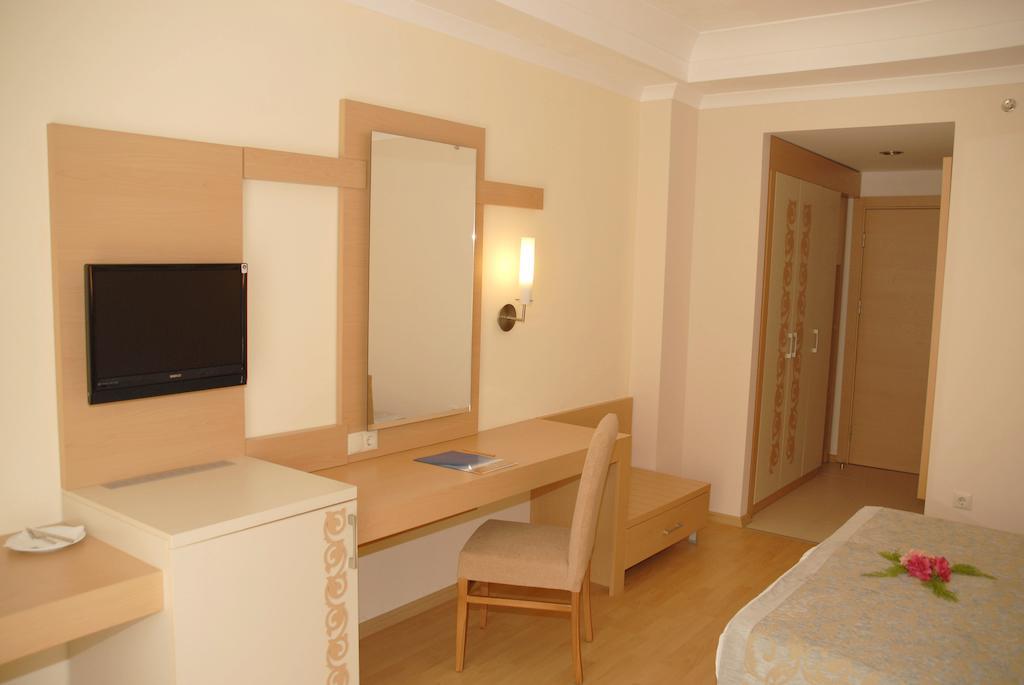 Titan Select Hotel Ultra All Inclusive Konaklı Cameră foto